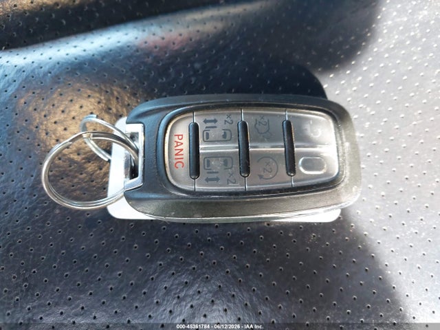 45361784 :رقم المزاد ، 2C4RC1BG8JR274312 vin ، 2018 Chrysler Pacifica Touring L مزاد بيع