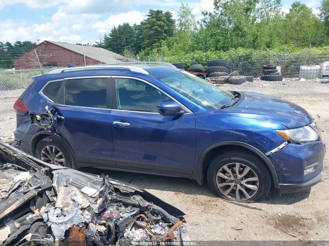 5N1AT2MV4JC762563 Nissan Rogue S/sl/sv