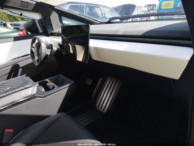 45361828 :رقم المزاد ، 7G2CEHEE5RA042335 vin ، 2024 Tesla Cybertruck Cyberbeast مزاد بيع