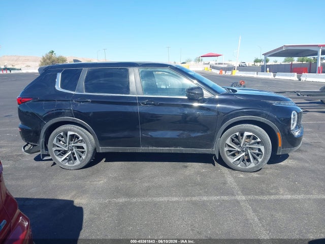 Продаж на аукціоні авто 2022 Mitsubishi Outlander Black Edition S-awc/se 2.5 S-awc/se Launch Edition S-awc, vin: JA4J4UA81NZ066364, номер лоту: 45361843