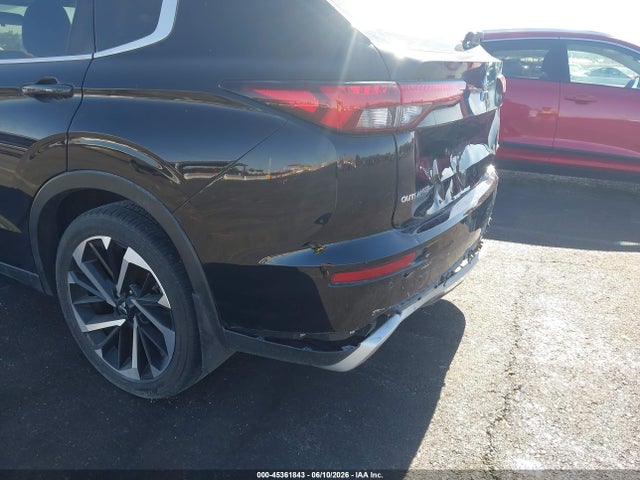 Продаж на аукціоні авто 2022 Mitsubishi Outlander Black Edition S-awc/se 2.5 S-awc/se Launch Edition S-awc, vin: JA4J4UA81NZ066364, номер лоту: 45361843