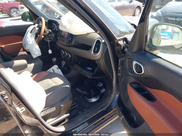 2014 Fiat 500l Trekking მანქანა იყიდება აუქციონზე, vin: ZFBCFADH0EZ010745, აუქციონის ნომერი: 45361902