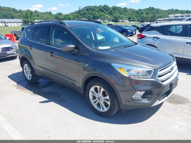 Ford ESCAPE SE 2018 1FMCU9GD8JUD08831 Image 1