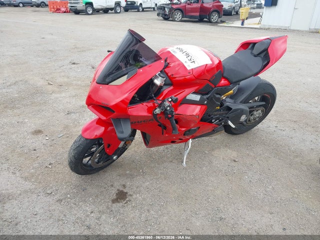 Ducati Panigale V4s 2022 ZDMDAGWW0NB001829 Image 2