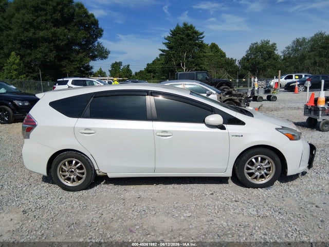 Продаж на аукціоні авто 2015 Toyota Prius V Two, vin: JTDZN3EU6FJ018799, номер лоту: 45361992
