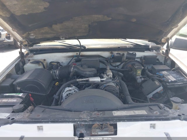 45362029 :رقم المزاد ، 1GKEC16R6VJ751828 vin ، 1997 Gmc Suburban Slt Cmi (not Available) مزاد بيع