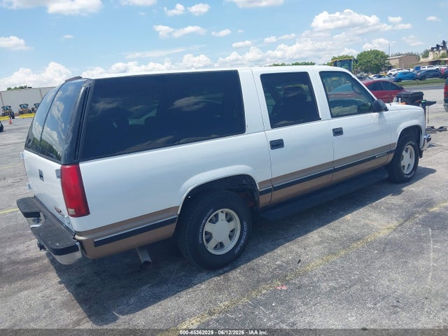 45362029 :رقم المزاد ، 1GKEC16R6VJ751828 vin ، 1997 Gmc Suburban Slt Cmi (not Available) مزاد بيع