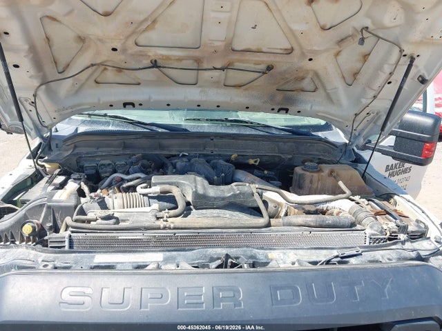 Ford F-550 Chassis Xl 2015 1FD0X5HT4FEC54812 Image 10