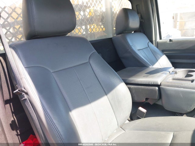 Ford F-550 Chassis Xl 2015 1FDUF5GT2FED41825 Image 8