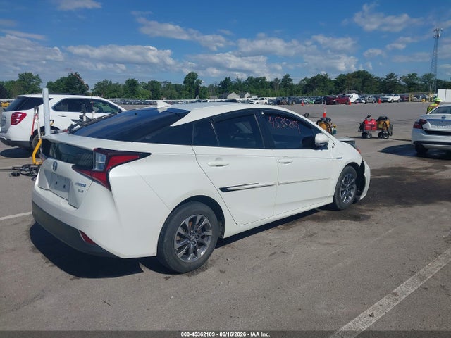 Toyota PRIUS XLE 2019 JTDKARFU8K3073171 Image 4