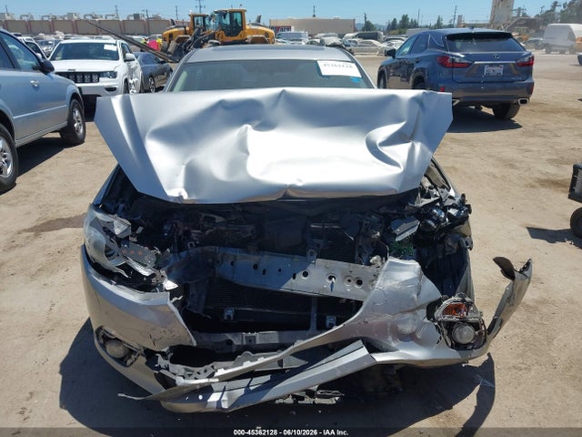 JM1BM1W3XE1200485 Mazda Mazda3 S Grand Touring
