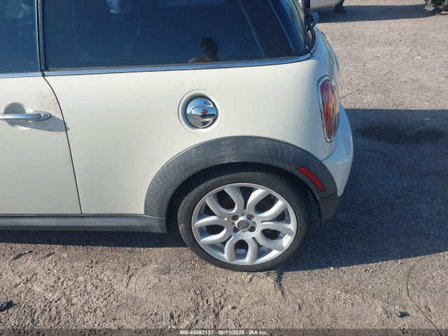 45362137 :رقم المزاد ، WMWMF7C59ATZ70250 vin ، 2010 Mini Cooper S مزاد بيع