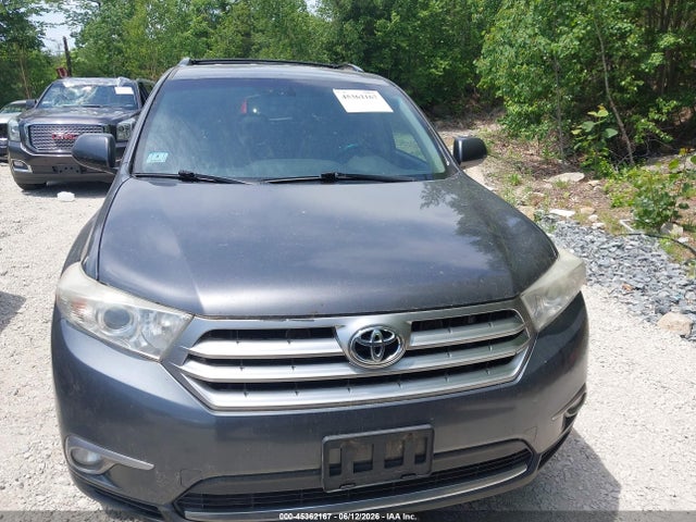 2013 Toyota Highlander Base Plus V6 მანქანა იყიდება აუქციონზე, vin: 5TDBK3EH0DS237271, აუქციონის ნომერი: 45362167