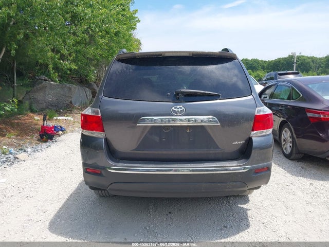 2013 Toyota Highlander Base Plus V6 მანქანა იყიდება აუქციონზე, vin: 5TDBK3EH0DS237271, აუქციონის ნომერი: 45362167