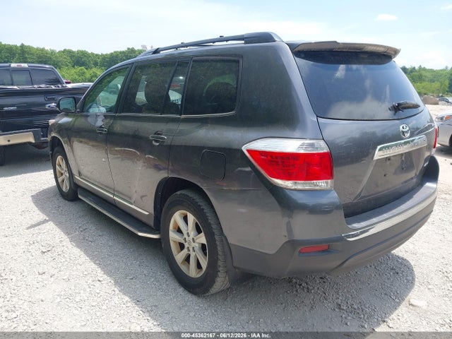 2013 Toyota Highlander Base Plus V6 მანქანა იყიდება აუქციონზე, vin: 5TDBK3EH0DS237271, აუქციონის ნომერი: 45362167