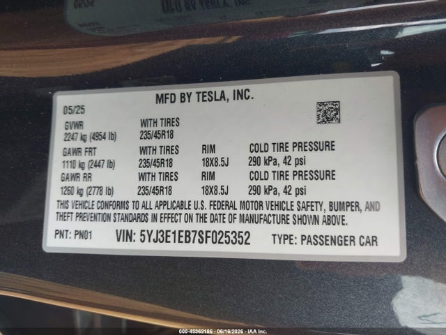 Tesla Model 3 Long Range All-wheel Drive 2025 5YJ3E1EB7SF025352 Image 9