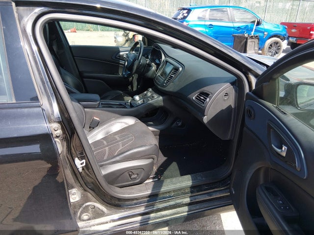 1C3CCCDG4FN589633 Chrysler 200 S