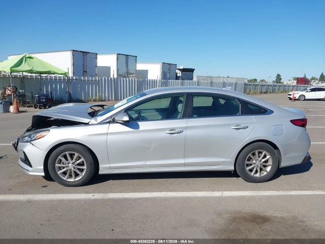 Hyundai SONATA SE 2018 5NPE24AF0JH656598 Image 17