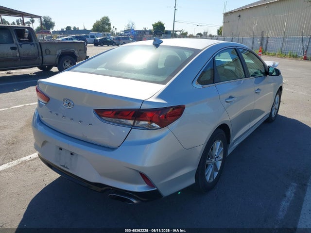 Hyundai SONATA SE 2018 5NPE24AF0JH656598 Image 4