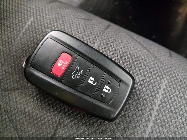 JTMRWRFV2PD191002 Toyota Rav4 Hybrid Xle