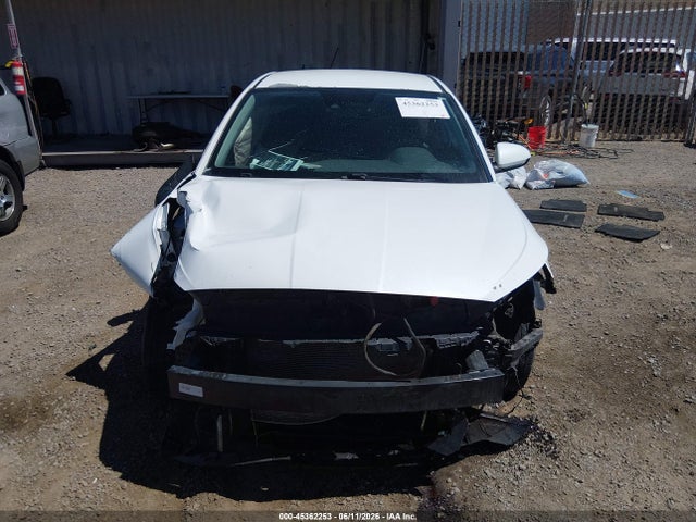5NPD84LF1KH449310 Hyundai ELANTRA SEL