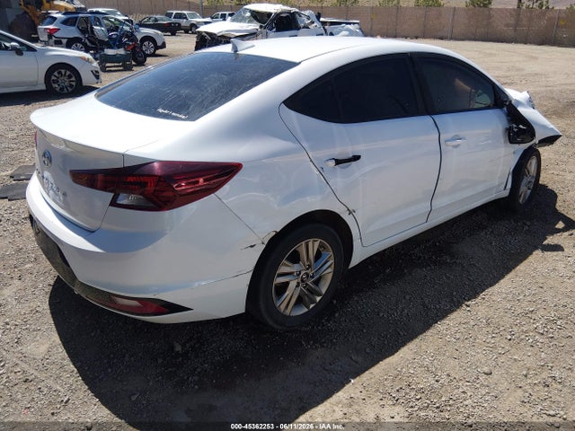 Hyundai ELANTRA SEL 2019 5NPD84LF1KH449310 Image 4