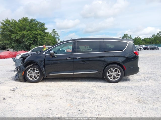 2017 Chrysler Pacifica Limited მანქანა იყიდება აუქციონზე, vin: 2C4RC1GG5HR528500, აუქციონის ნომერი: 45362297