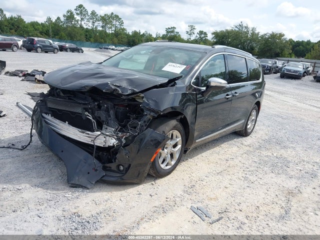 2017 Chrysler Pacifica Limited მანქანა იყიდება აუქციონზე, vin: 2C4RC1GG5HR528500, აუქციონის ნომერი: 45362297