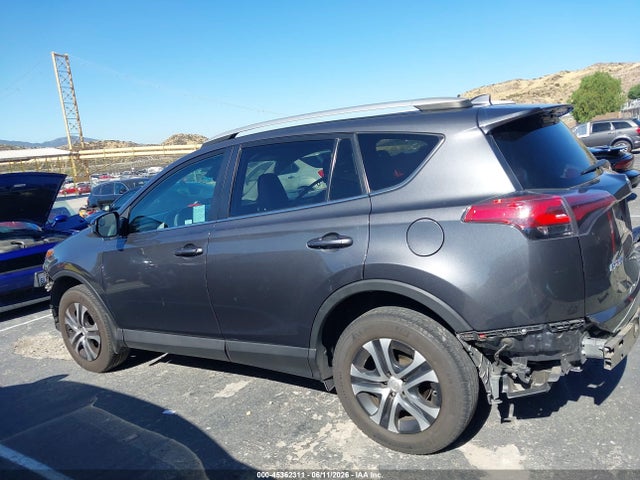 Toyota RAV4 LE 2018 2T3ZFREV1JW516640 Image 15