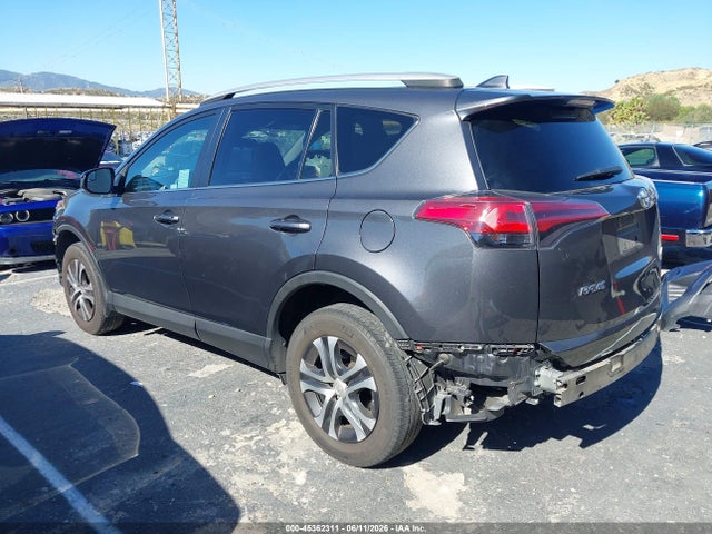 Toyota RAV4 LE 2018 2T3ZFREV1JW516640 Image 3