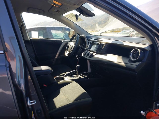 Toyota RAV4 LE 2018 2T3ZFREV1JW516640 Image 5