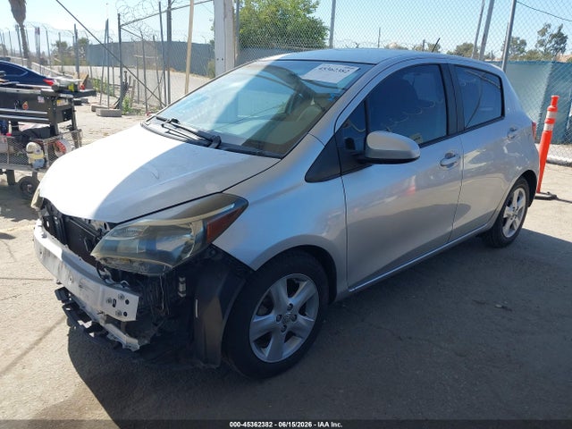 Toyota YARIS L 2015 VNKKTUD39FA045380 Image 2
