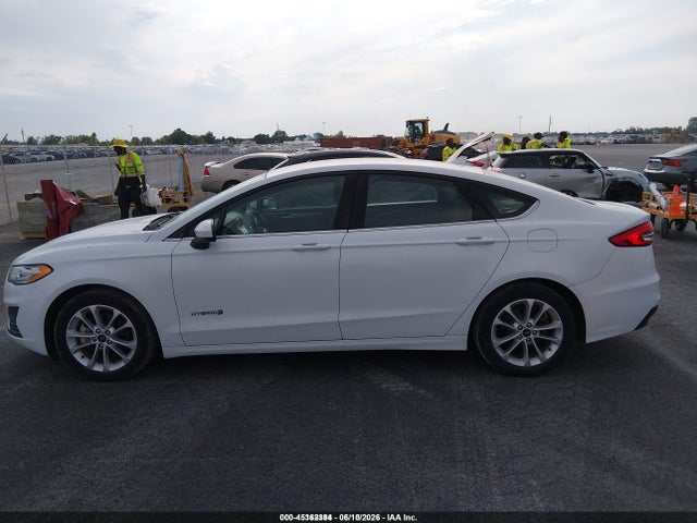 2019 Ford Fusion Hybrid Se მანქანა იყიდება აუქციონზე, vin: 3FA6P0LU5KR149534, აუქციონის ნომერი: 45362394