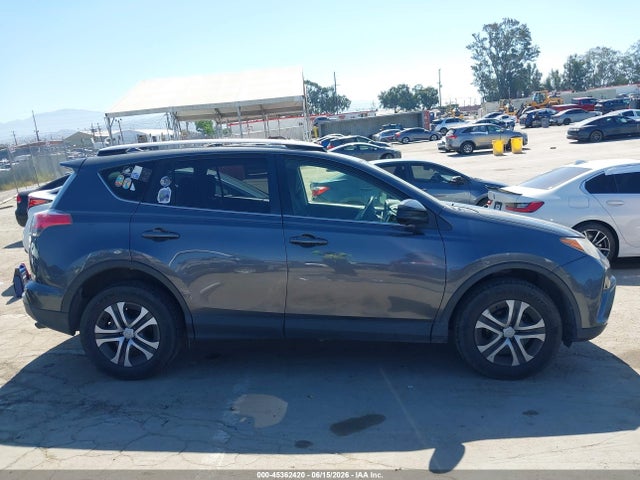 Toyota RAV4 LE 2016 JTMBFREV6GD190941 Image 13