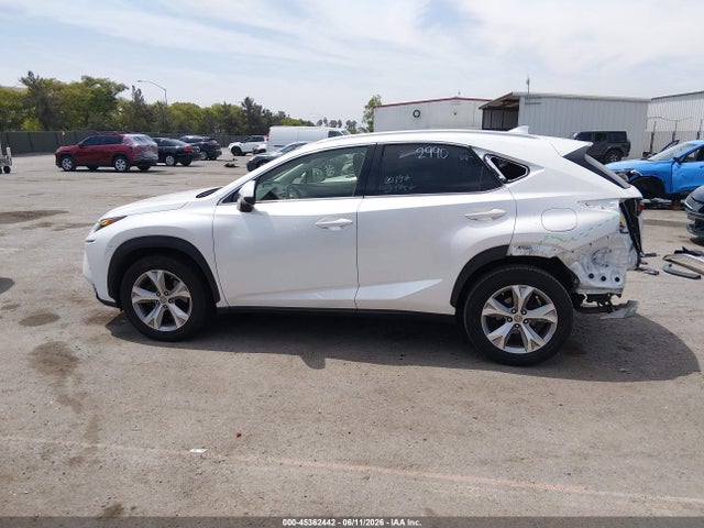Lexus NX 200T 2017 JTJYARBZ0H2079800 Image 15