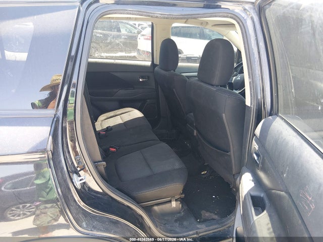 Mitsubishi Outlander Se 2018 JA4AZ3A32JJ002391 Image 8