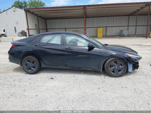 45362601 :رقم المزاد ، KMHLM4AG7PU529142 vin ، 2023 Hyundai Elantra Sel مزاد بيع