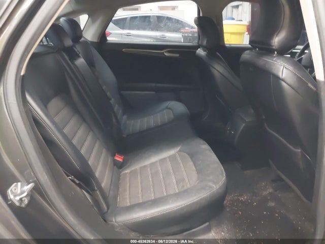 3FA6P0H74HR207211 Ford FUSION SE