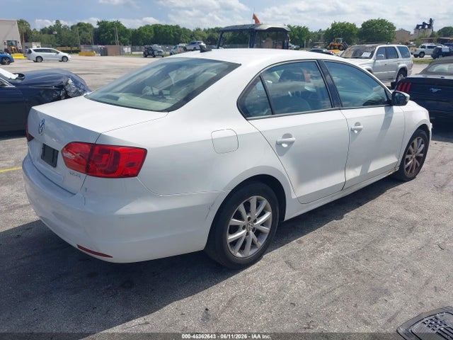 2011 Volkswagen Jetta 2.5l Se მანქანა იყიდება აუქციონზე, vin: 3VWDZ7AJ1BM324126, აუქციონის ნომერი: 45362643