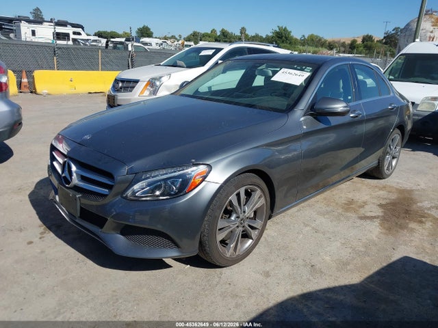 Mercedes-Benz C 300 2017 55SWF4JB2HU227637 Image 2