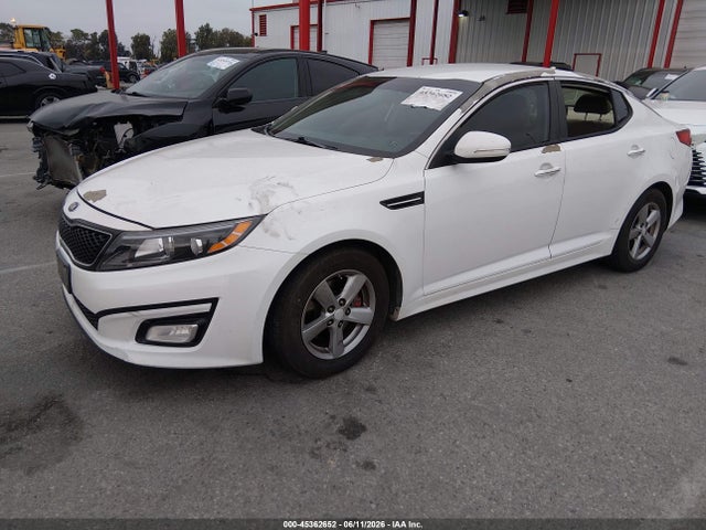 KIA Optima Lx 2014 5XXGM4A72EG313076 Image 2