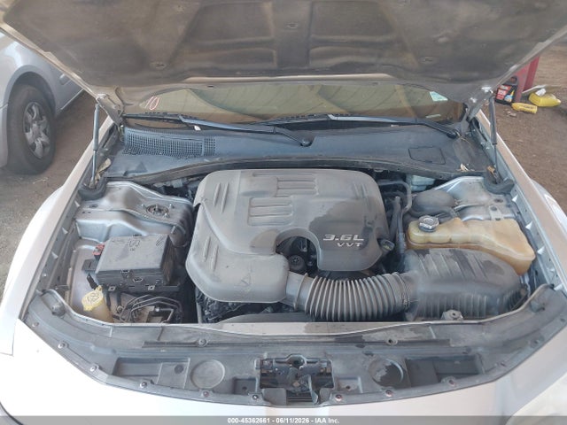 Chrysler 300C 2015 2C3CCAEG2FH786148 Image 10