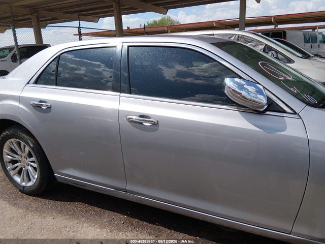 Chrysler 300C 2015 2C3CCAEG2FH786148 Image 13
