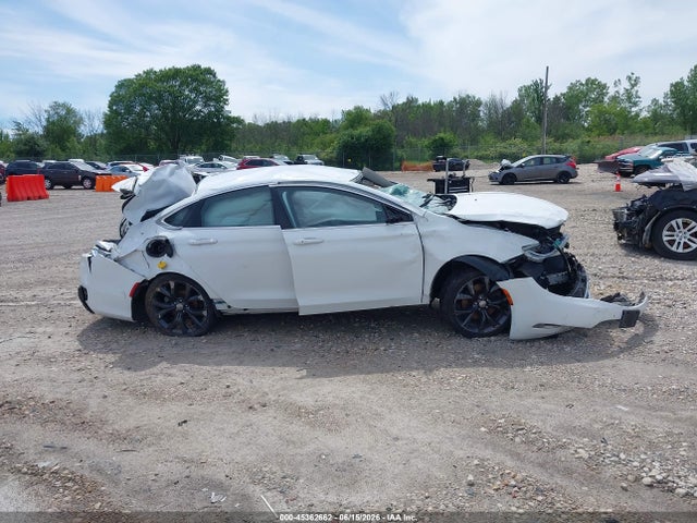 Chrysler 200 C 2016 1C3CCCCB5GN114449 Image 13