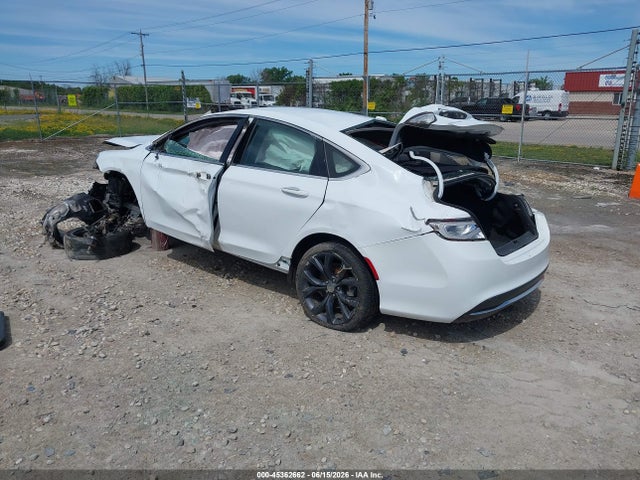 Chrysler 200 C 2016 1C3CCCCB5GN114449 Image 3