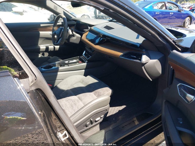Audi E-tron Gt Premium Plus Quattro 2022 WAUFJBFW4N7006443 Image 18