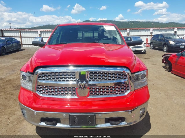 1C6RR7VM9JS258788 RAM 1500 Laramie 4x4 6&#039;4 Box
