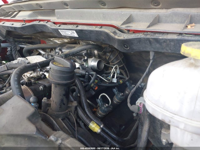 1C6RR7VM9JS258788 RAM 1500 Laramie 4x4 6&#039;4 Box