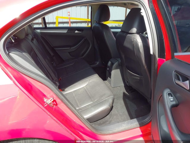 3VWD17AJ4FM254411 Volkswagen Jetta 1.8t Se