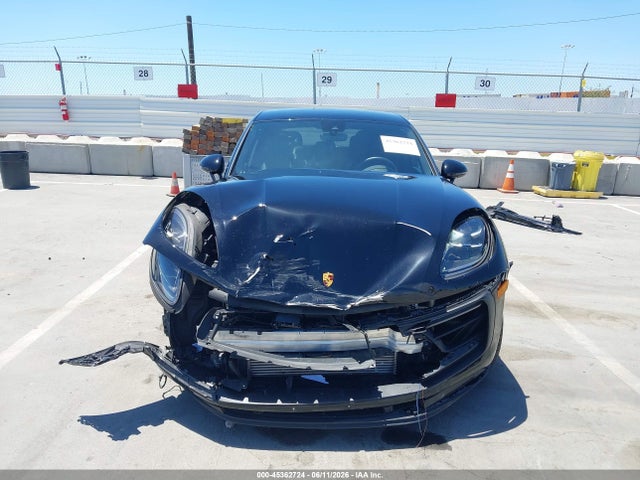 WP1AA2A53PLB17831 Porsche Macan T
